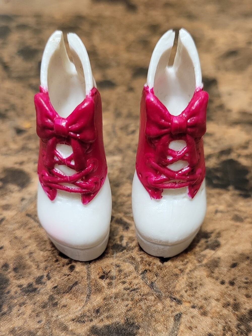 G1 Monster High Draculaura Die Ner Shoes